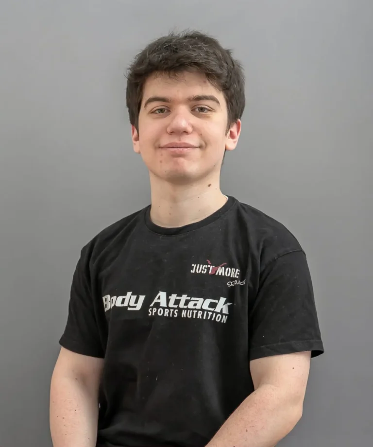 Paul, Service-Team bei Just More Fitness Lennestadt