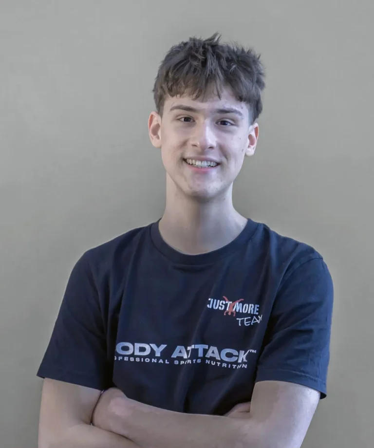 Fabio, Service-Team bei Just More Fitness Lennestadt